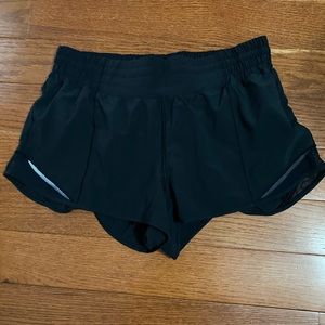 Lululemon Hotty Hot Shorts Size 8 Black